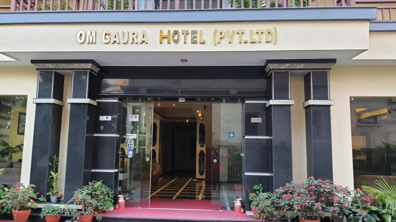 Om Gaura Hotel Pokhara Exterior foto