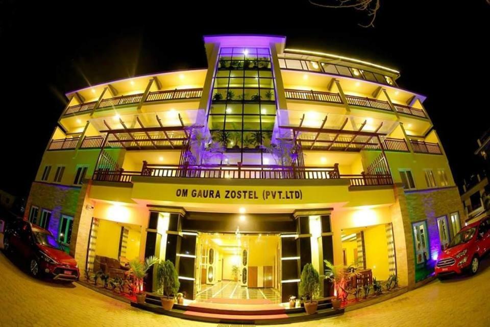 Om Gaura Hotel Pokhara Exterior foto